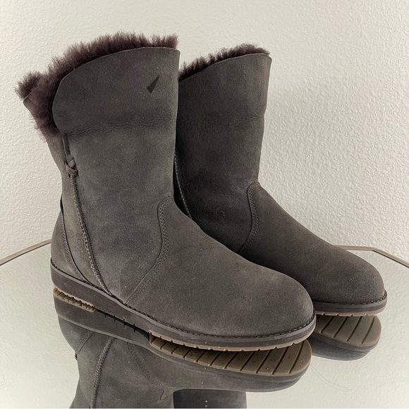 EMU AUSTRALIA Dark Brown Suede Sheepskin Leather Bells Beach Lo Shearling Boots - Picture 2 of 14